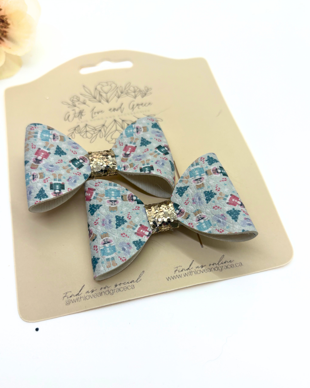 Nutcracker Classic Piggy Bow