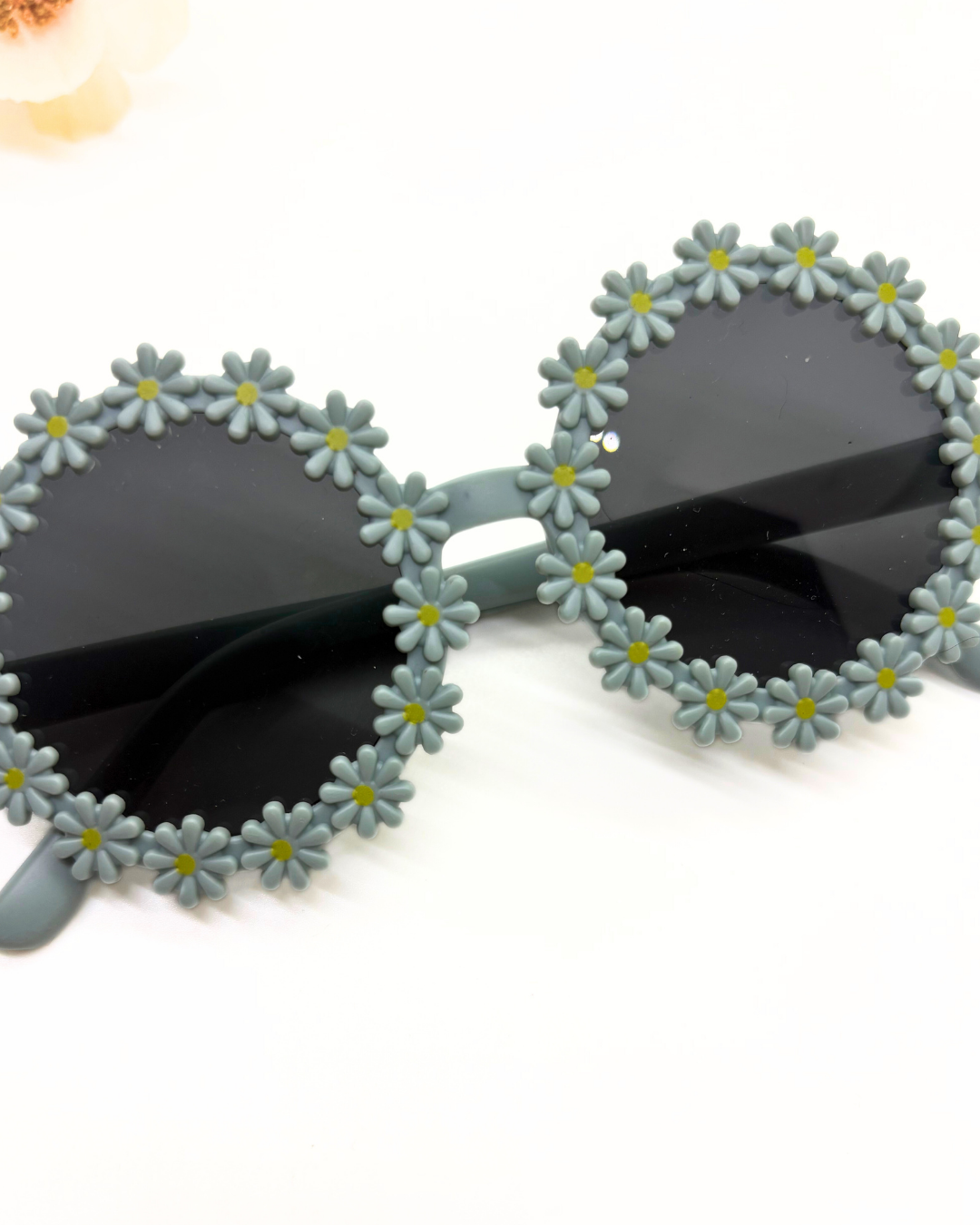 Small Daisy Sunnies
