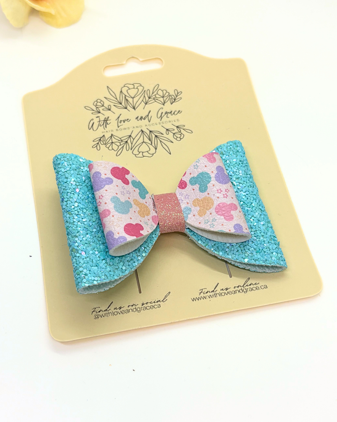 Spring Mouse Classic Bow