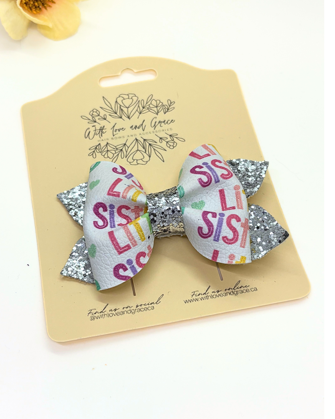 Little Sister Pinch Bow