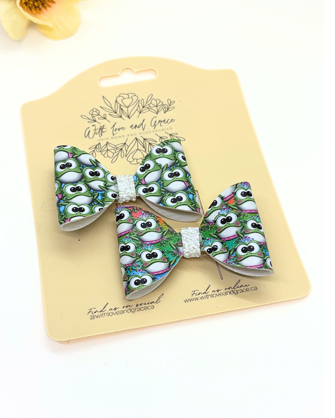 Funky Frog Classic Piggy Bows
