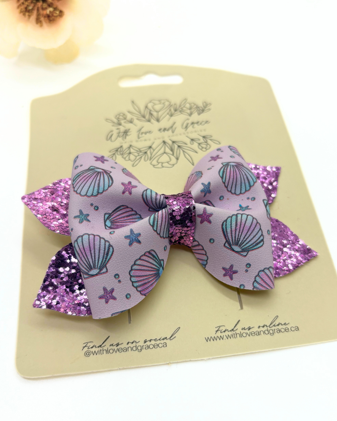 Sea Shell Pinch Bows