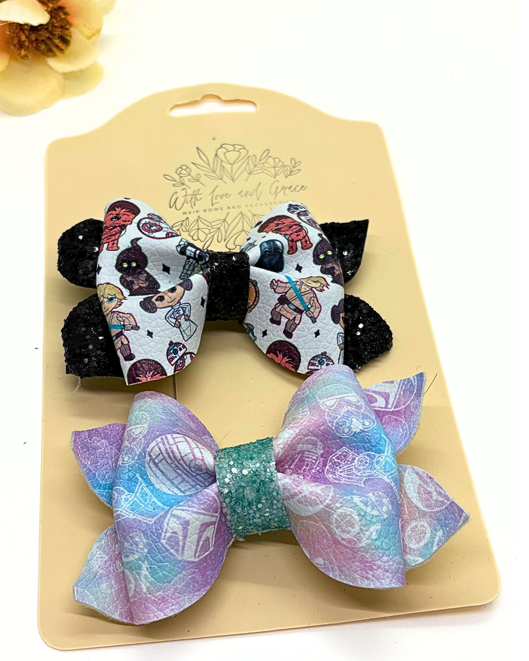 Galaxy World Pinch Bows