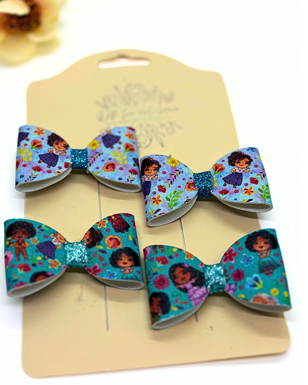 Magical Castle Classic Piggy Bow