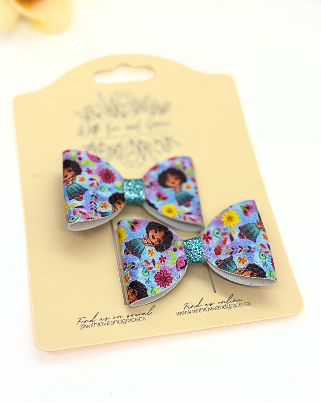 Magical Castle Classic Piggy Bow