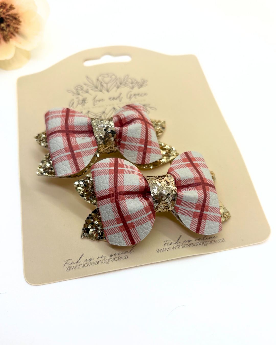 Mad for Plaid Pinch Piggy Bows