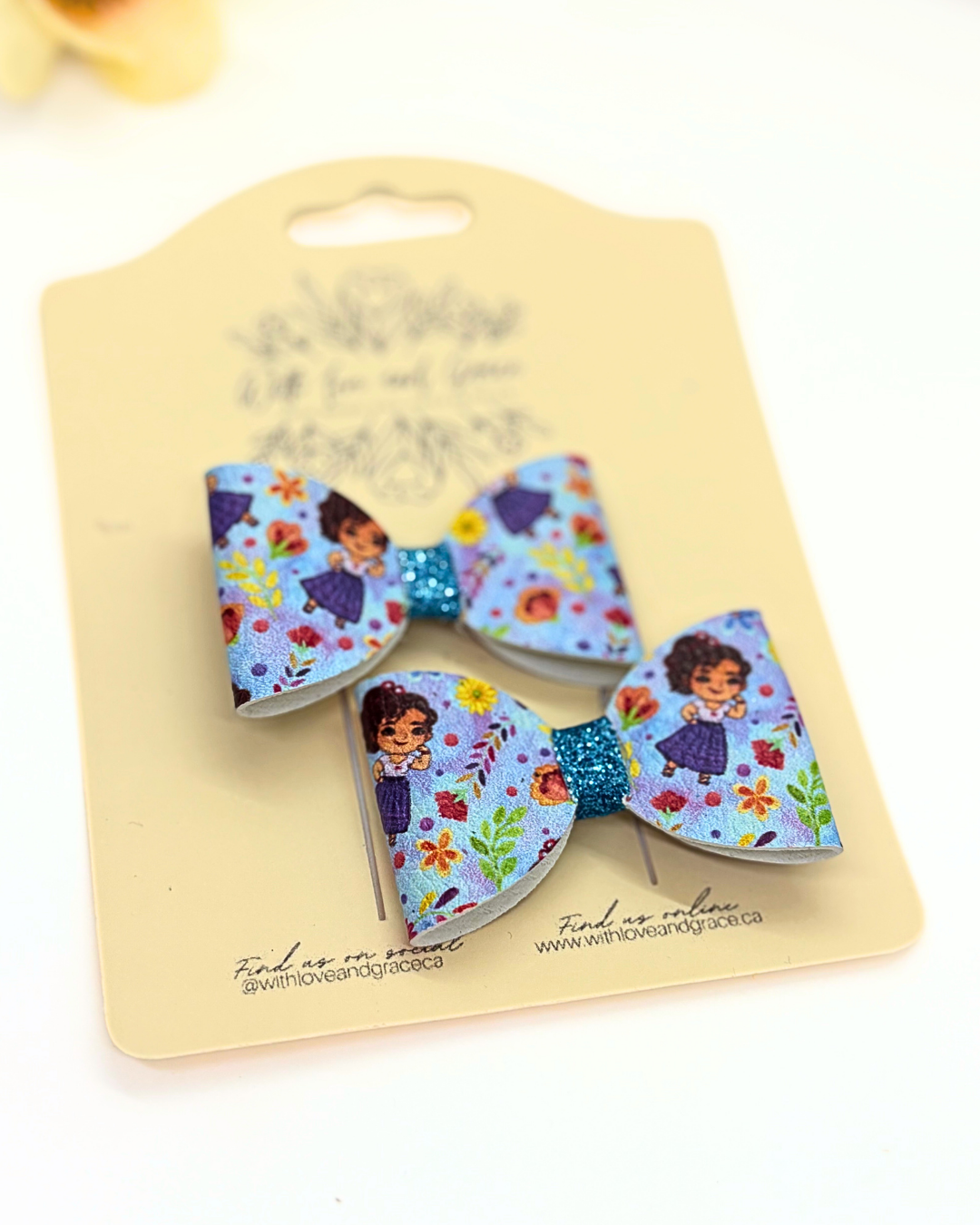 Magical Castle Classic Piggy Bow