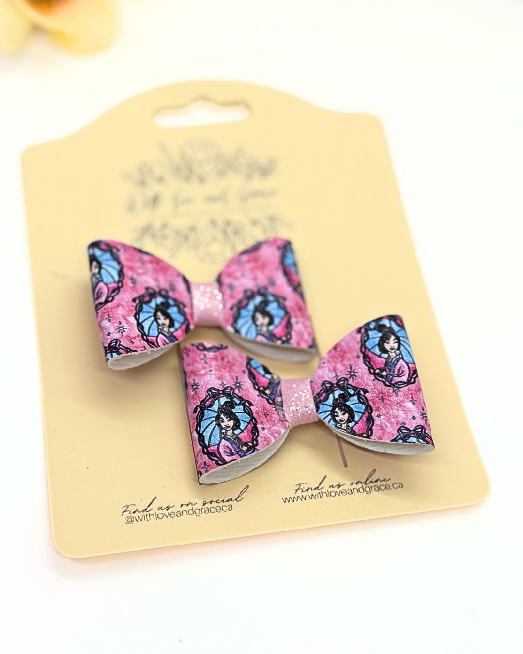 Princess Portrait Classic Piggy Bows