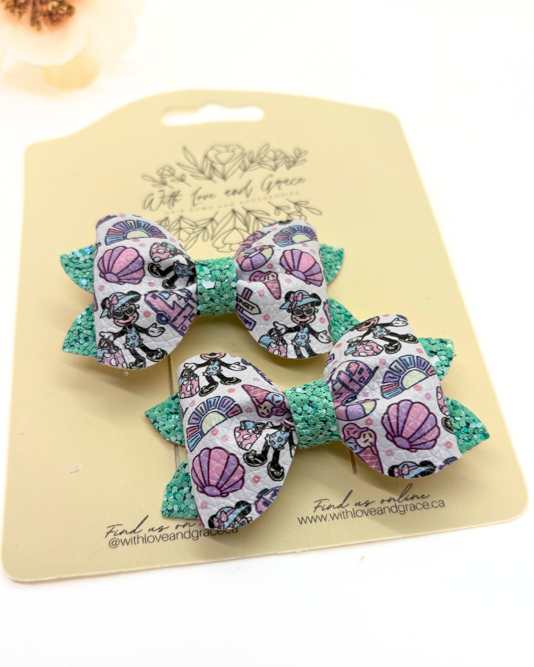 Mouse and Gang Beach Pinch Piggy Bows
