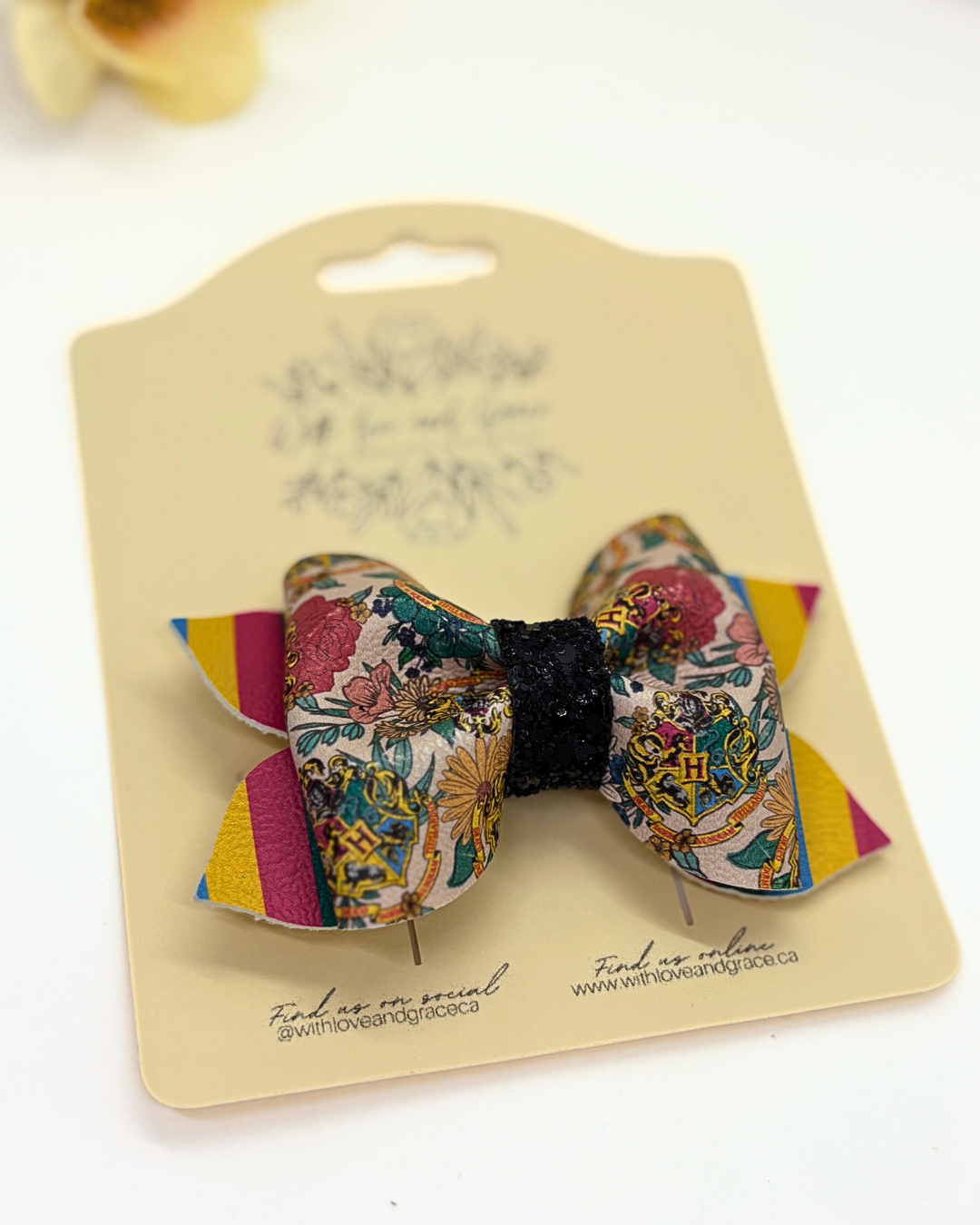 Magical House Pinch Bows