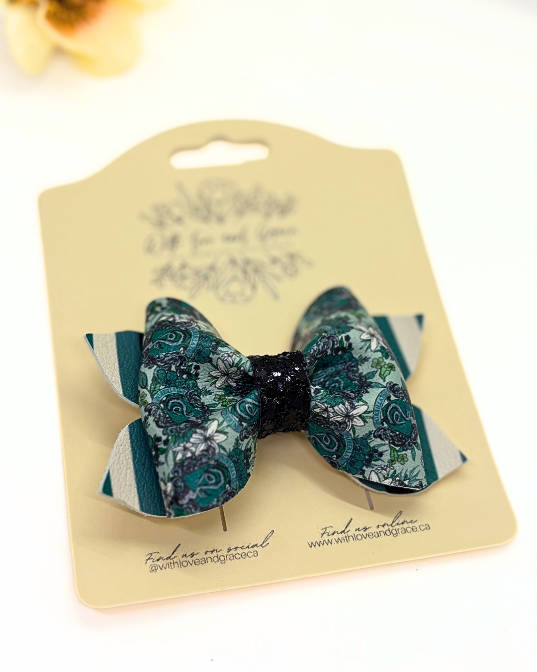 Magical House Pinch Bows