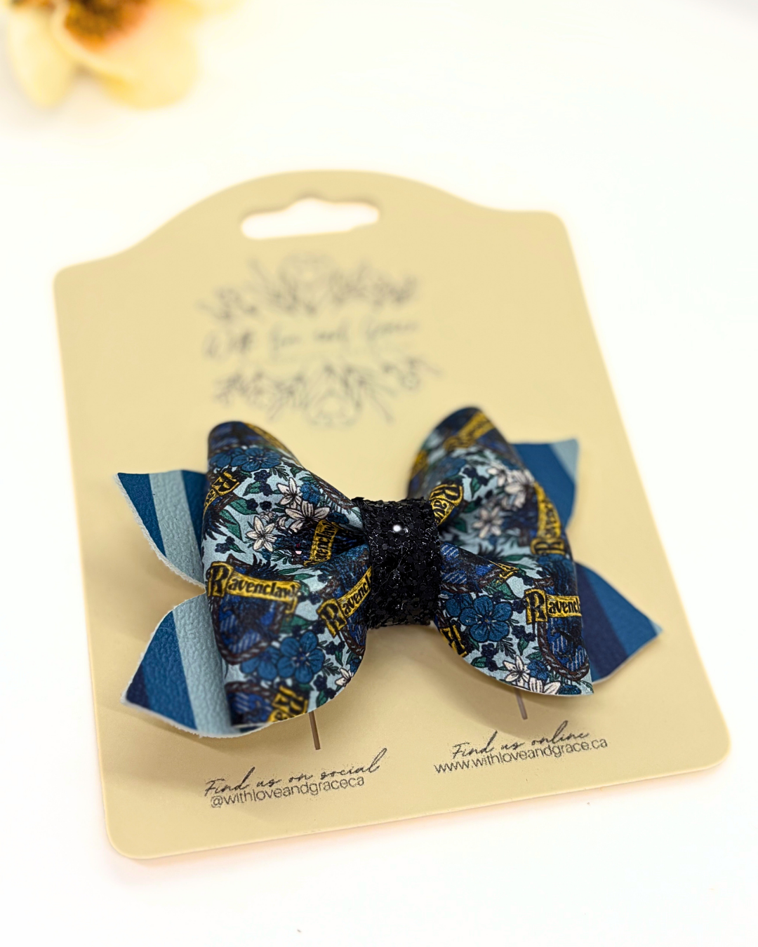 Magical House Pinch Bows