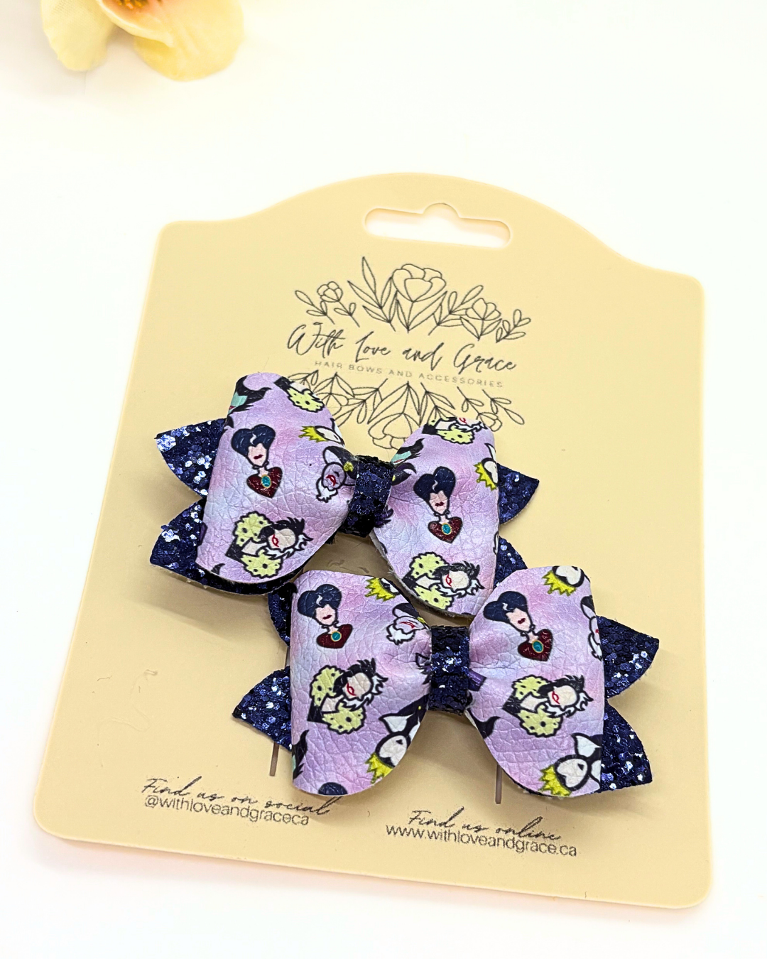 Villain Pinch Piggy Bows