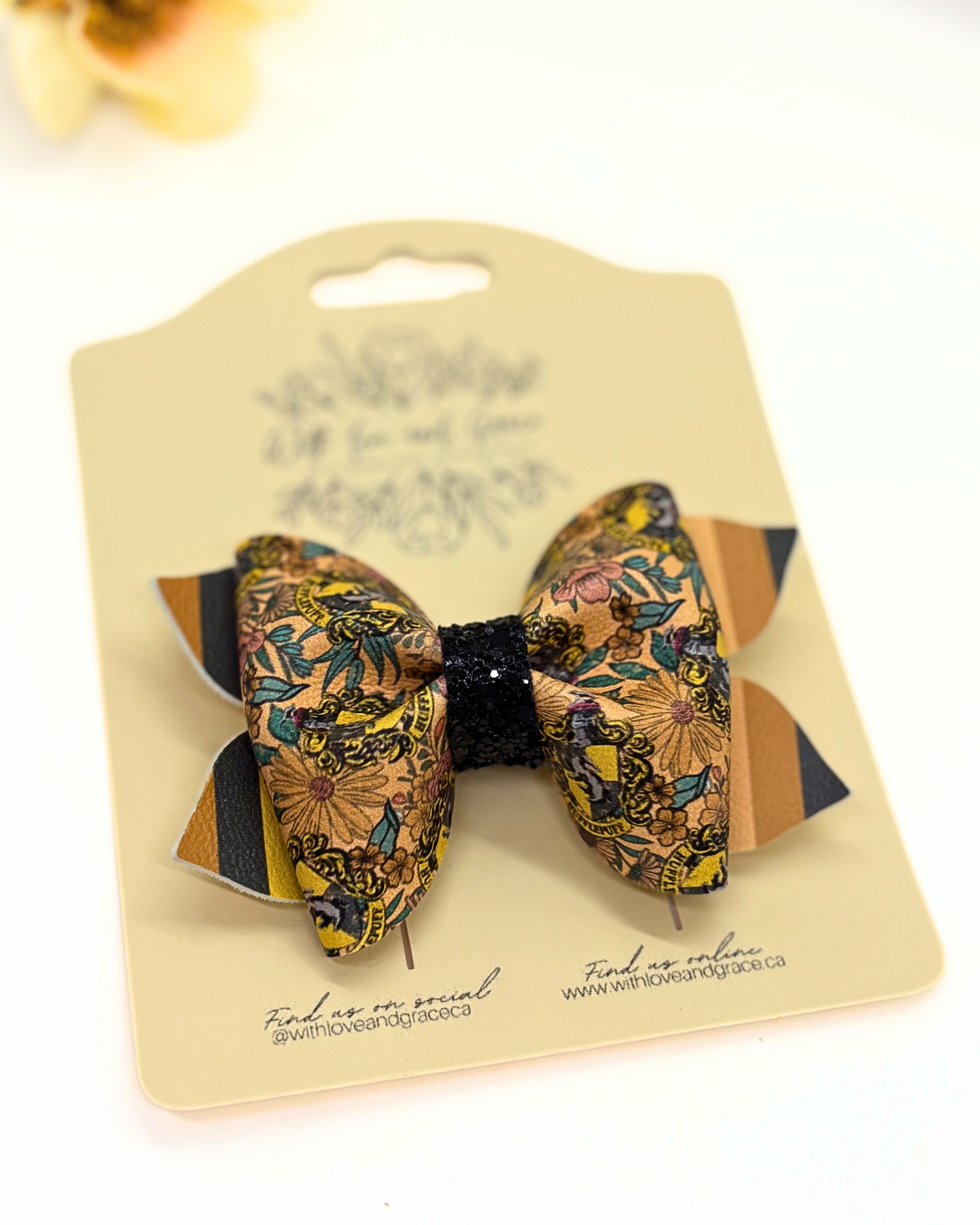 Magical House Pinch Bows