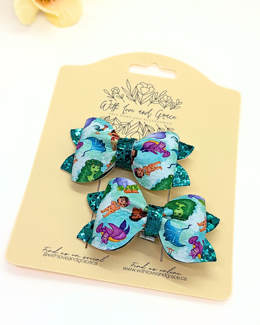 Island Princess Pinch Piggy Bows