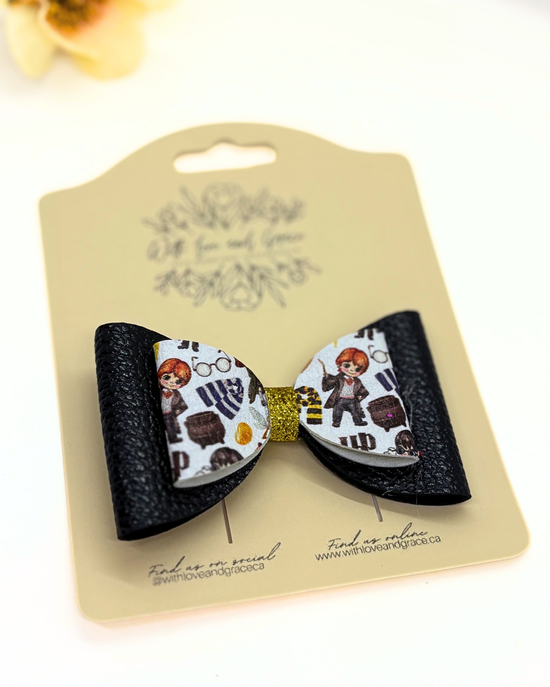 Magic House Classic Bow
