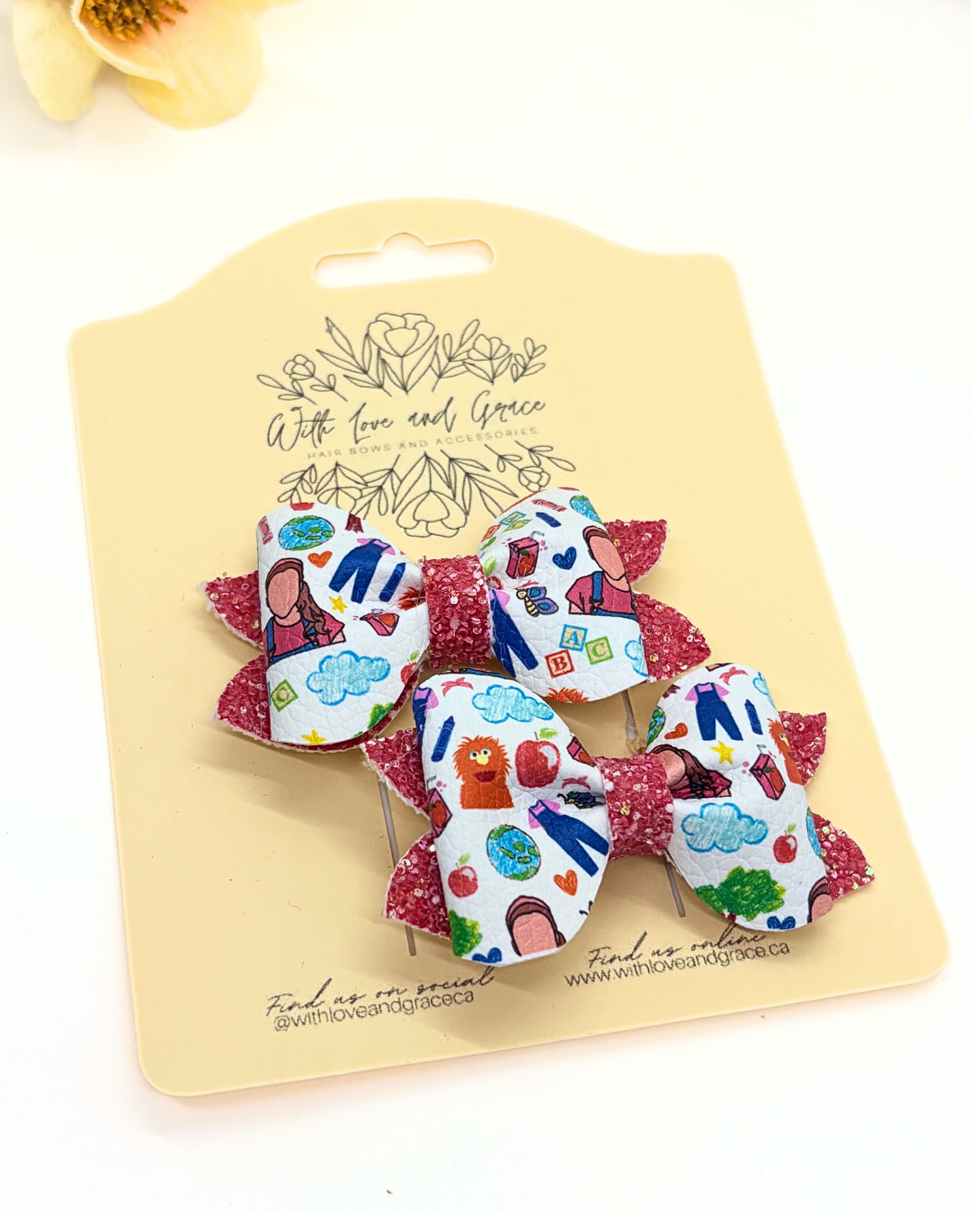 Singing Teacher Pinch Piggy Bows