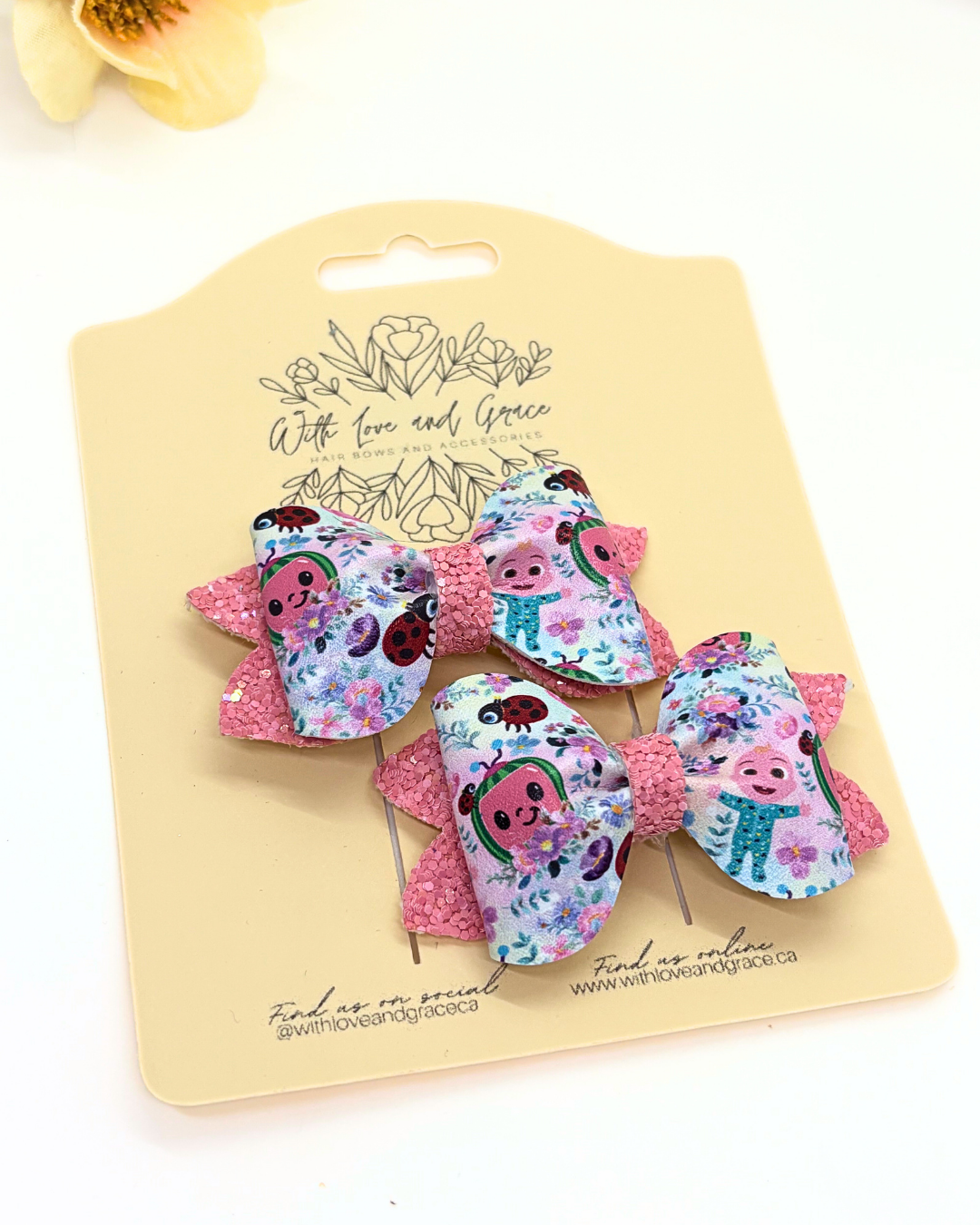 Singing Melon Pinch Piggy Bows