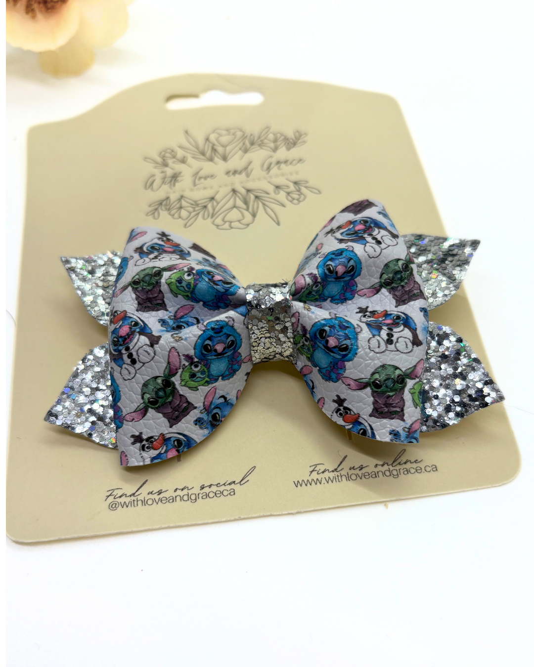 Blue Alien Pinch Bow