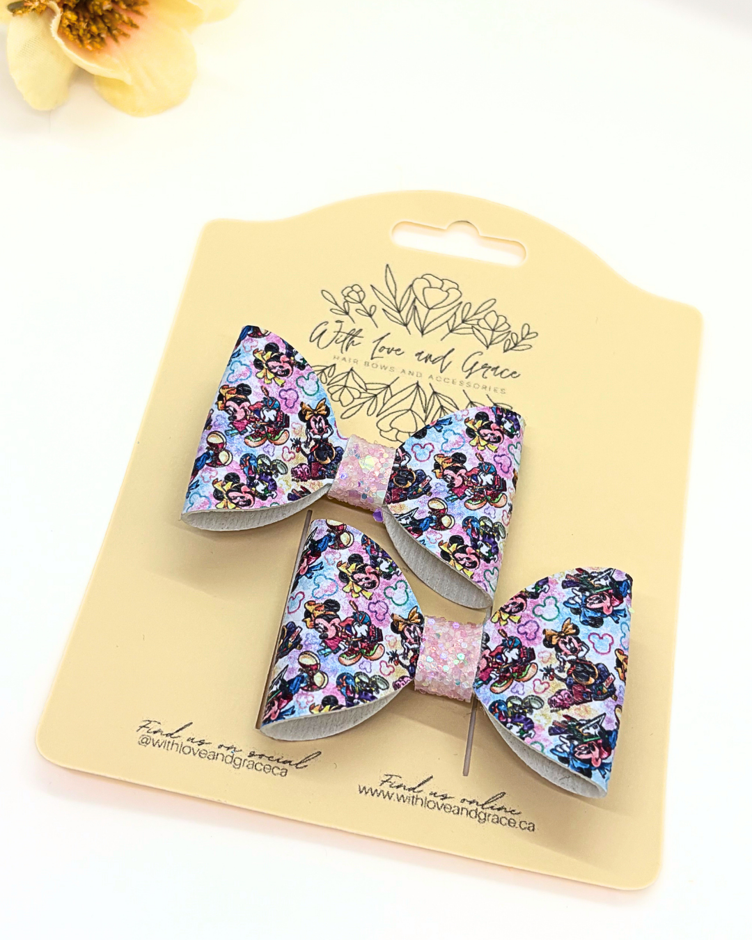 Artsy Girl Mouse Classic Piggy Bows