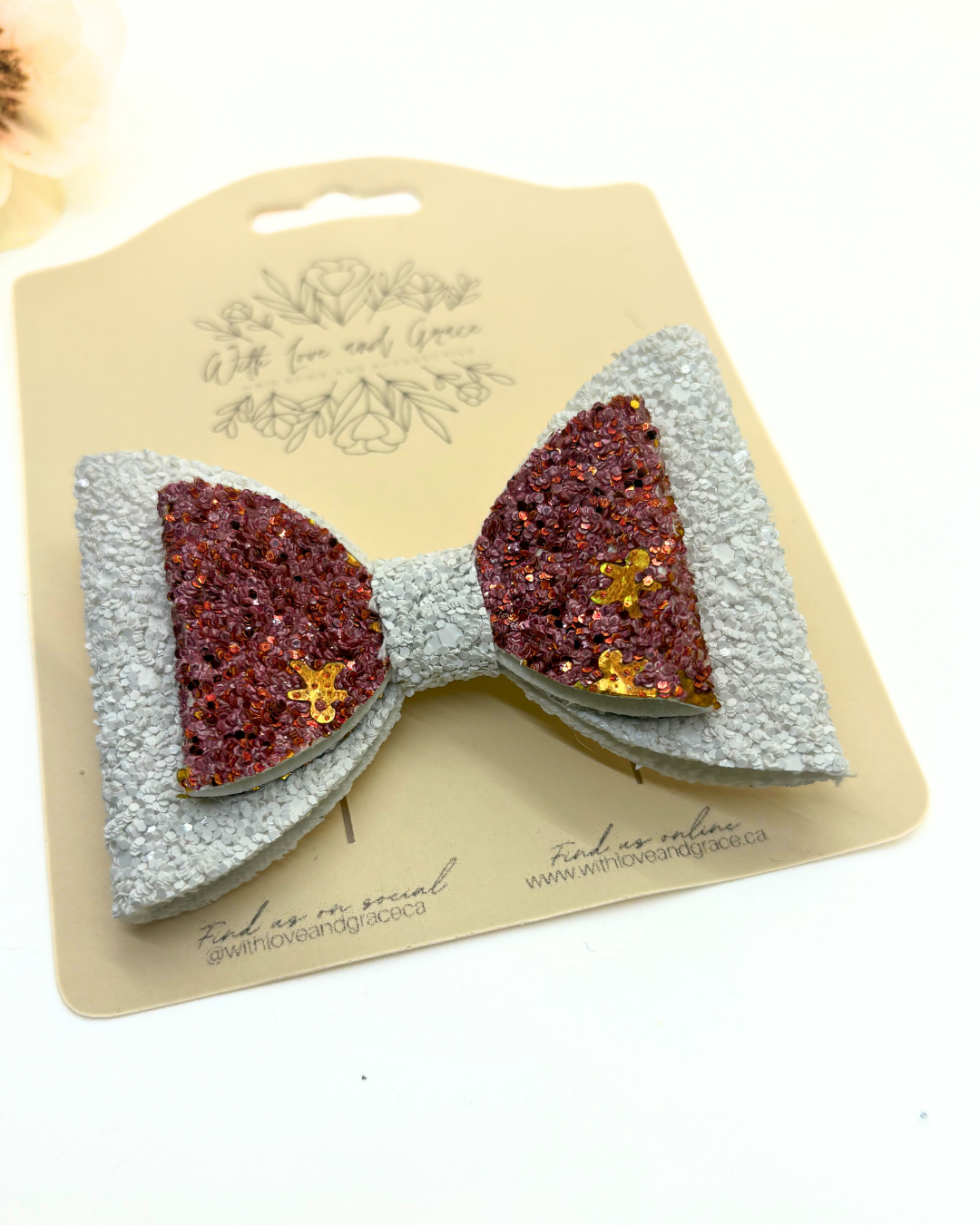 Christmas Treats Classic Bow