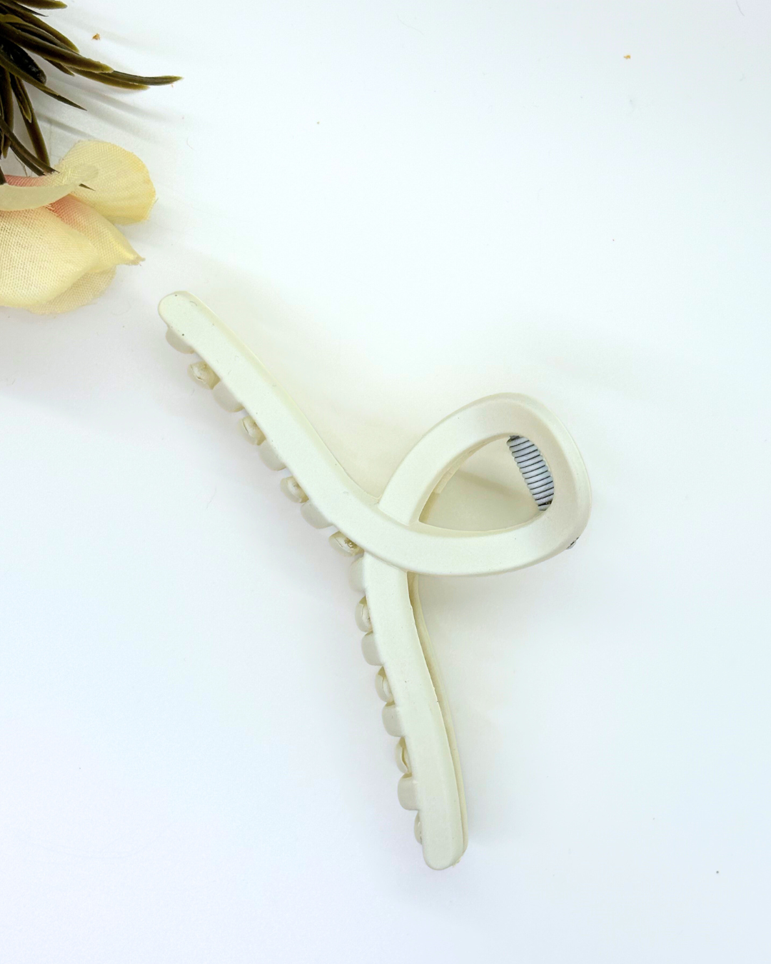 Large Loop Claw Clip