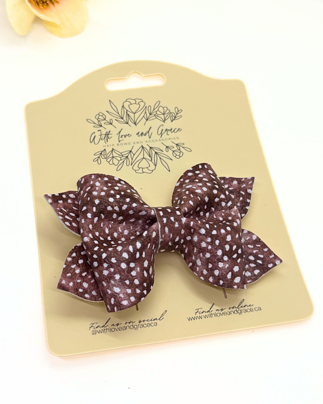 Fawn Pinch Bow