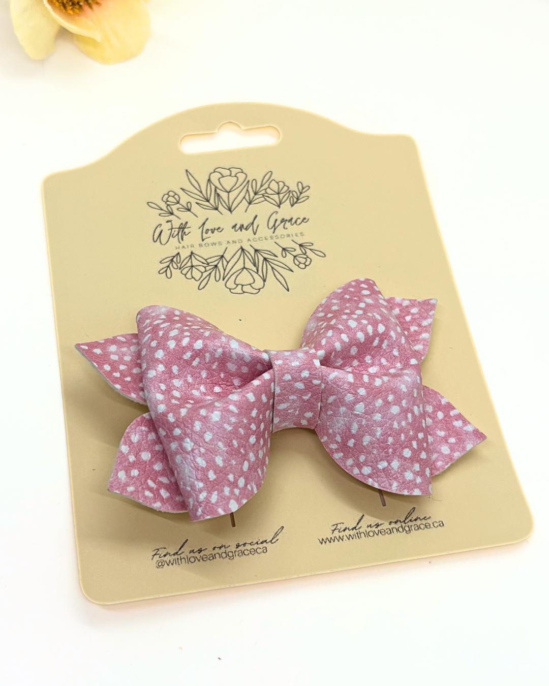 Fawn Pinch Bow