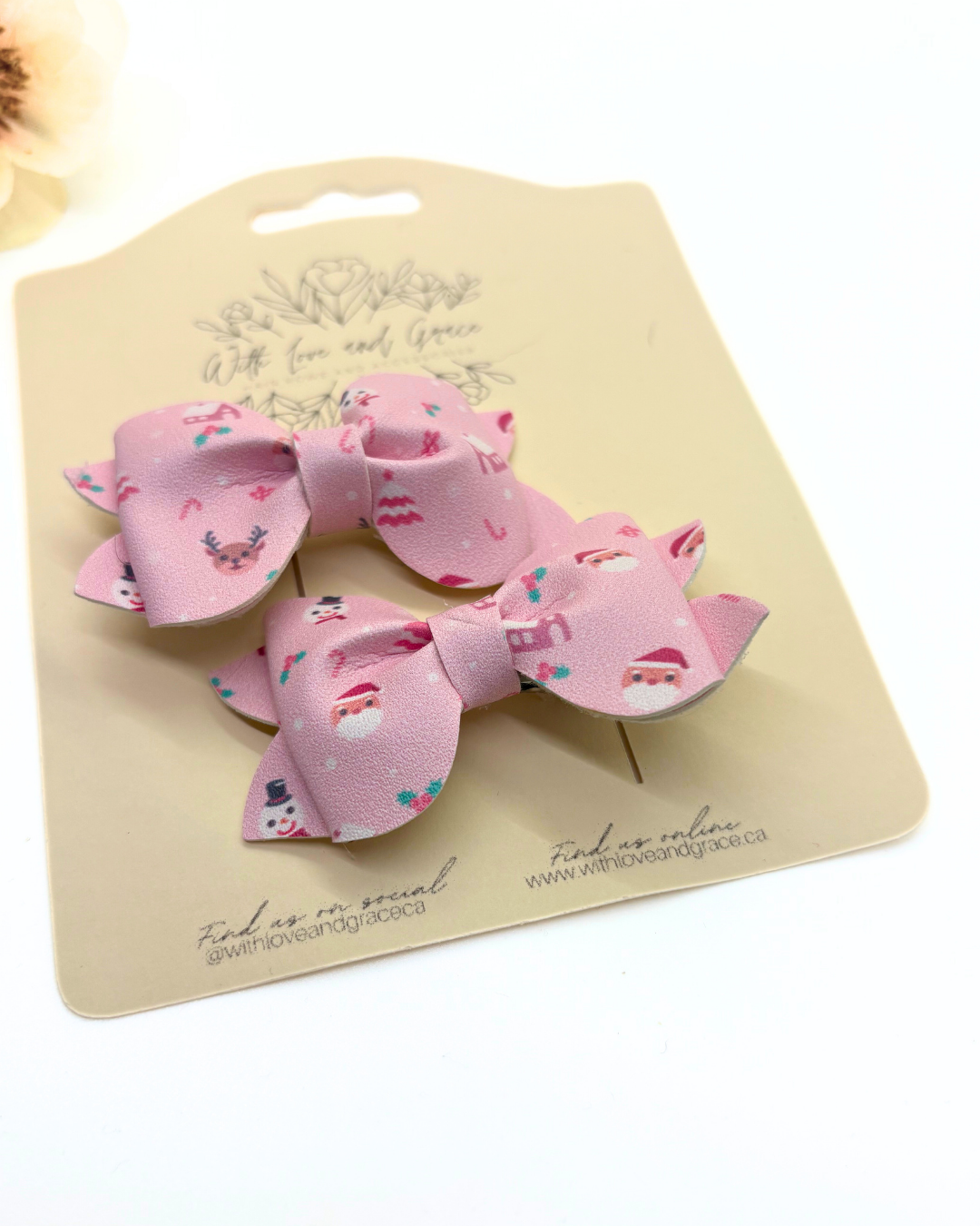 North Pole Pinch Piggy Bow