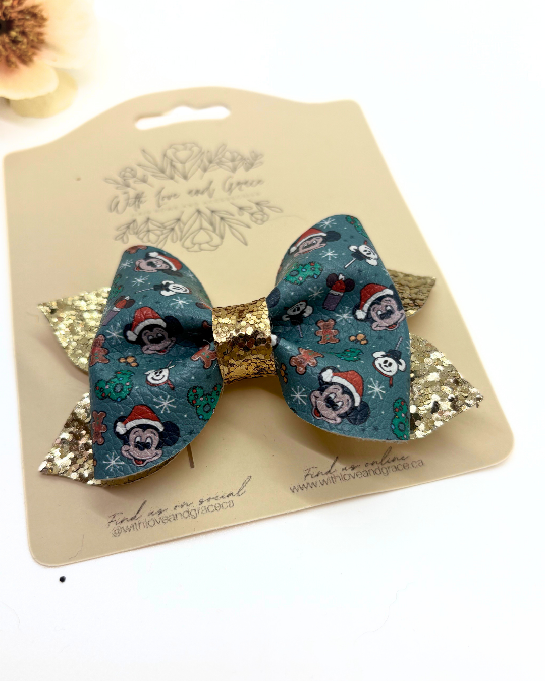 Mouse and Friends Christmas Pinch Bow