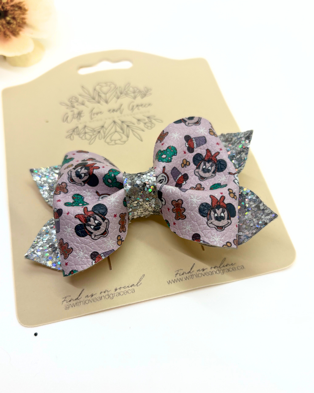 Mouse and Friends Christmas Pinch Bow