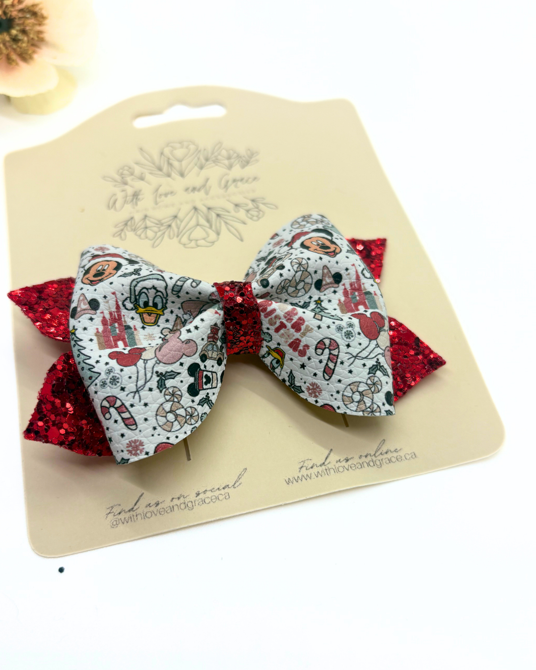Mouse and Friends Christmas Pinch Bow