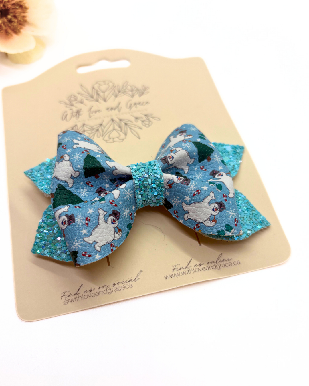 Frosty Christmas Pinch Bow