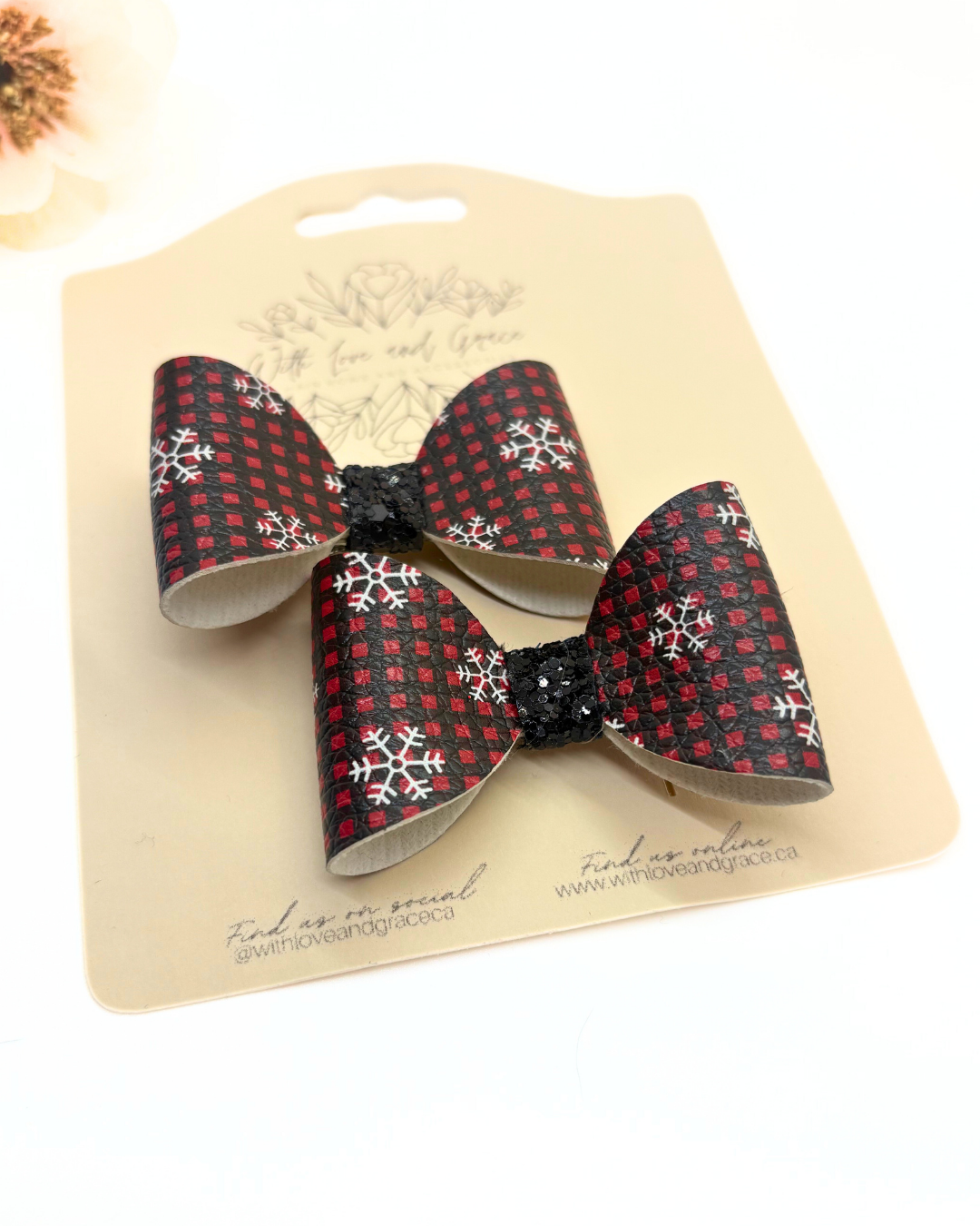 Mad for Plaid Classic Piggy Bows