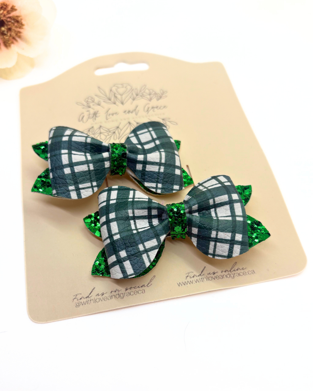Mad for Plaid Pinch Piggy Bows