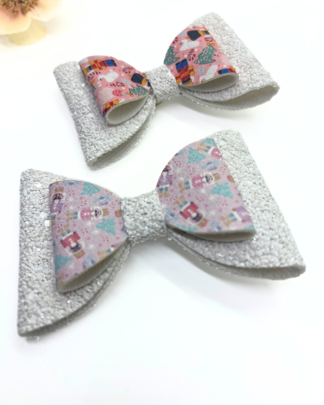 Nutcracker Classic Bow