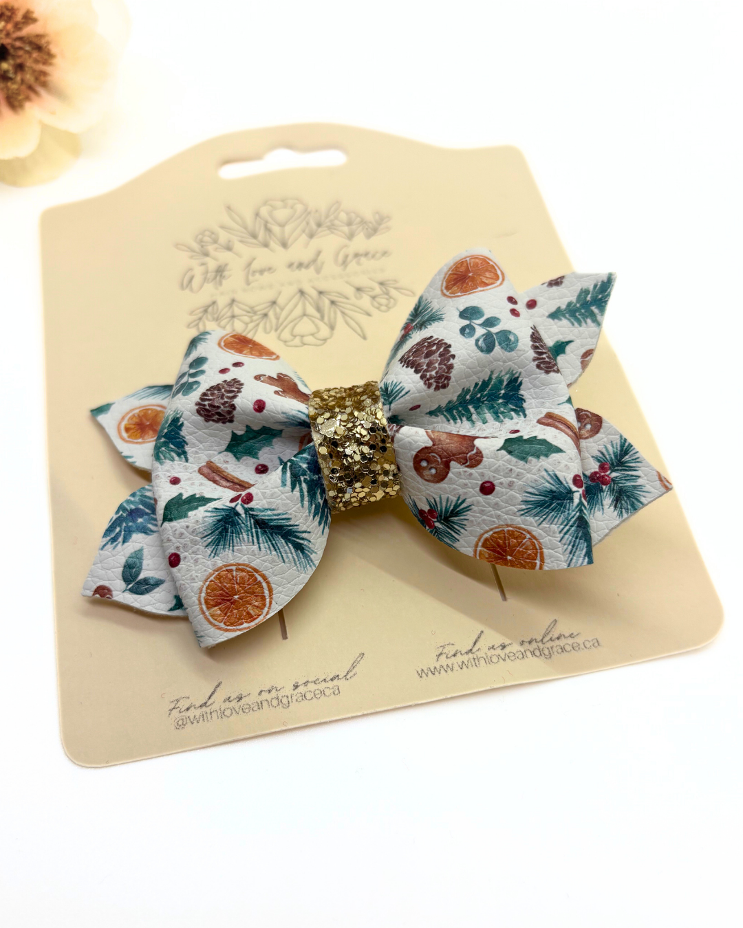 Christmas Treats Pinch Bow