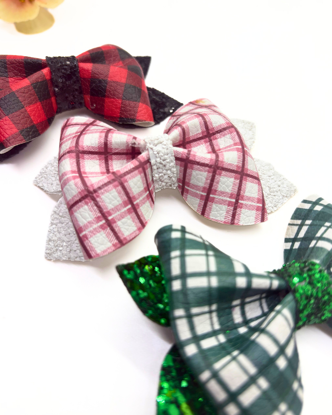 Mad for Plaid Pinch Bows