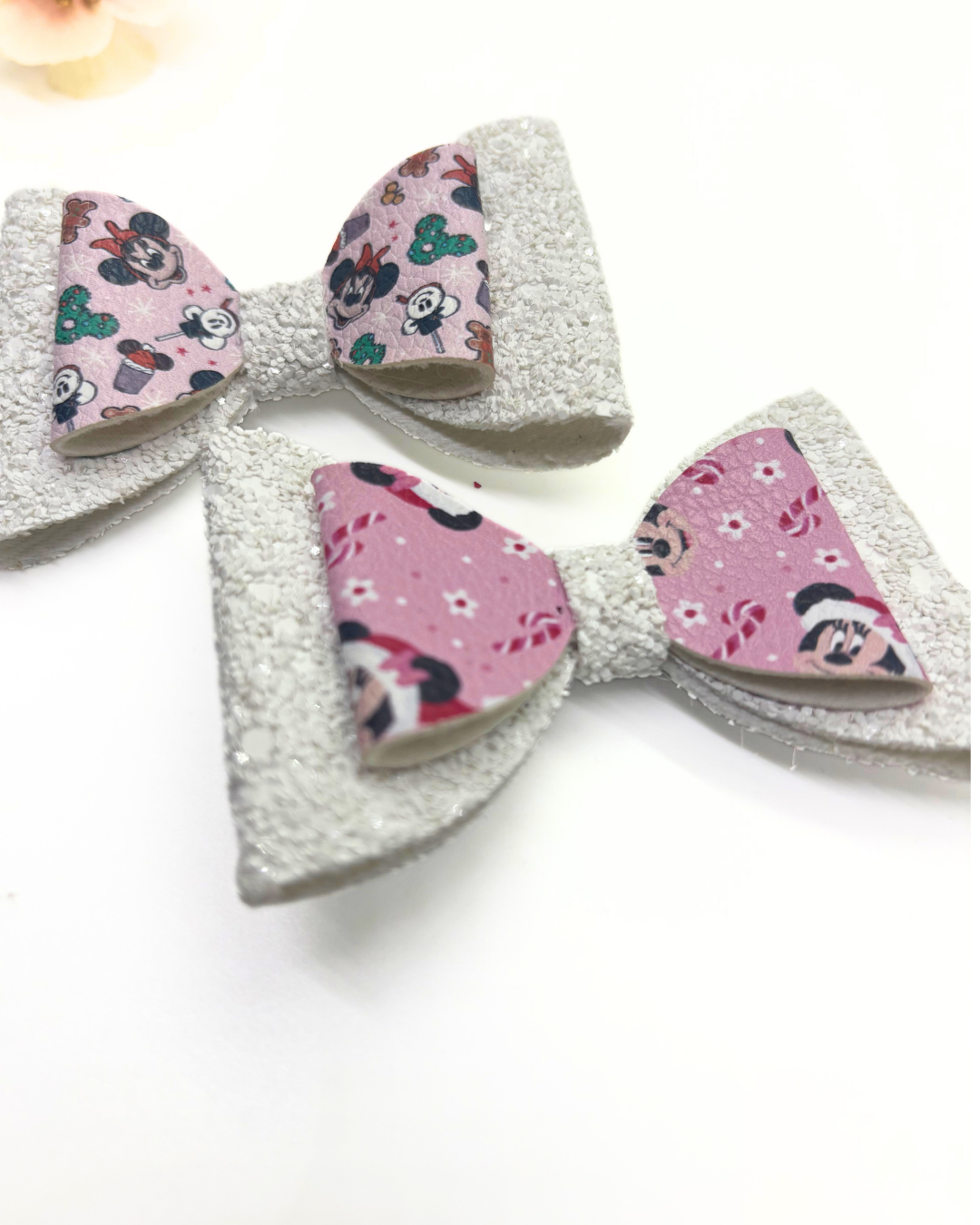 Mouse and Friends Christmas Classic Bow