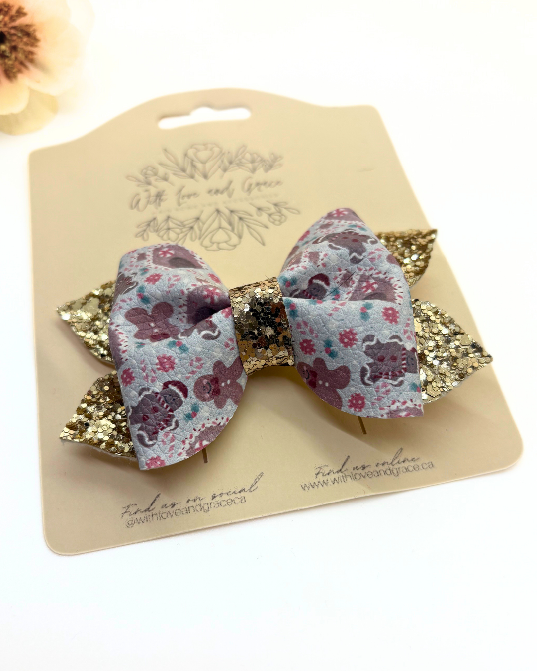 Christmas Treats Pinch Bow