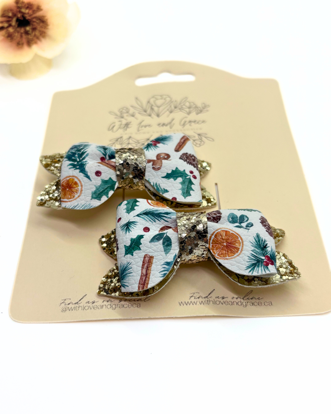 Christmas Floral Pinch Piggy Bow