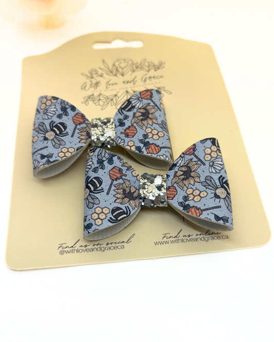 Floral Honeycomb Classic Piggy Bow
