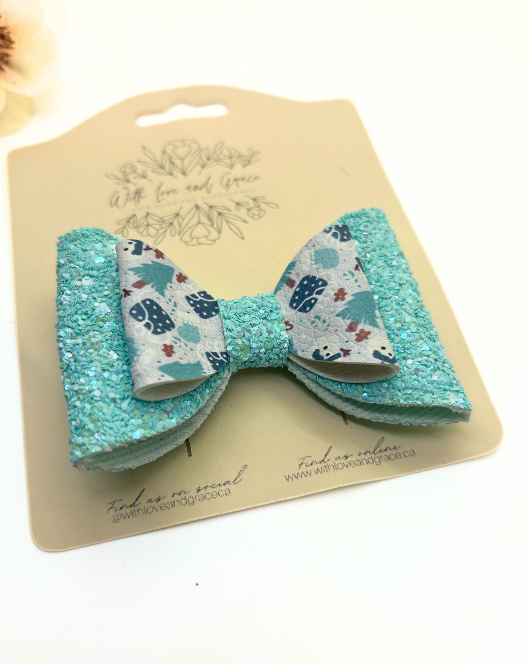 North Pole Classic Bow