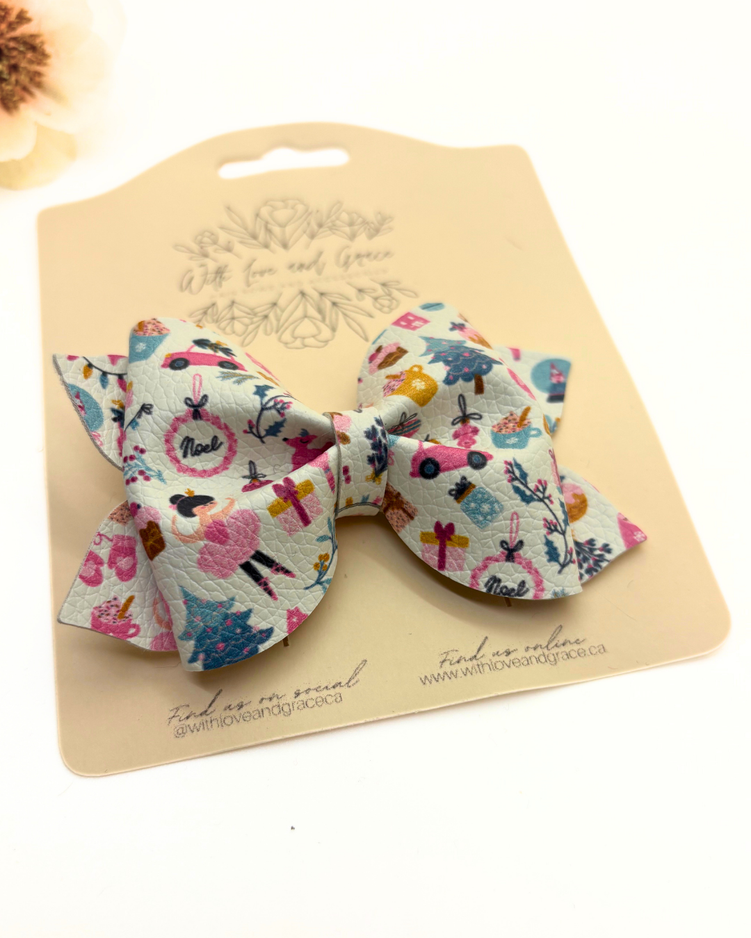 Nutcracker Pinch Bow