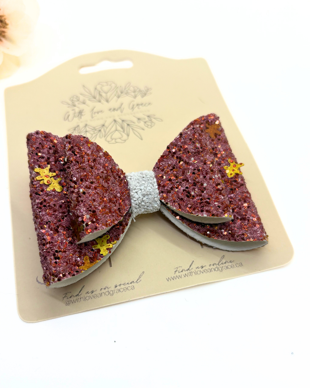 Christmas Treats Classic Bow