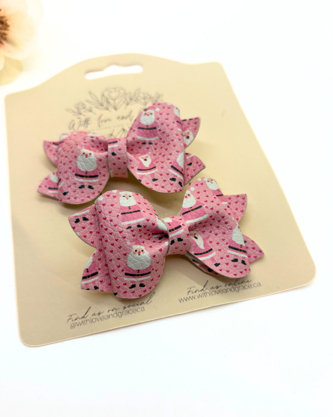 North Pole Pinch Piggy Bow