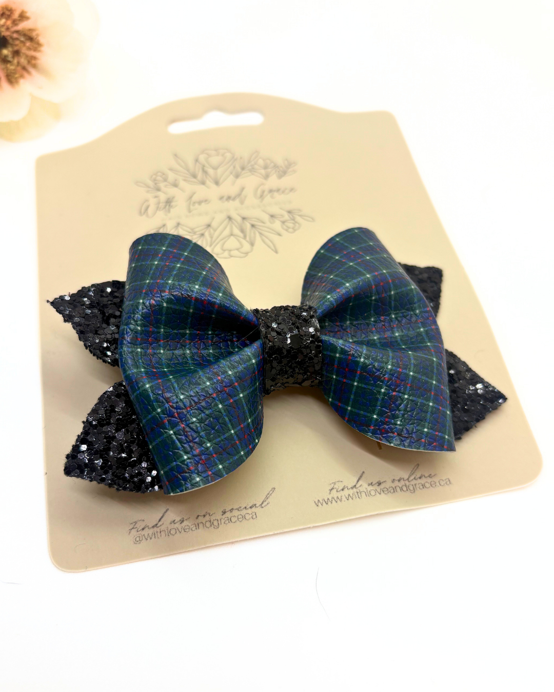 Mad for Plaid Pinch Bows
